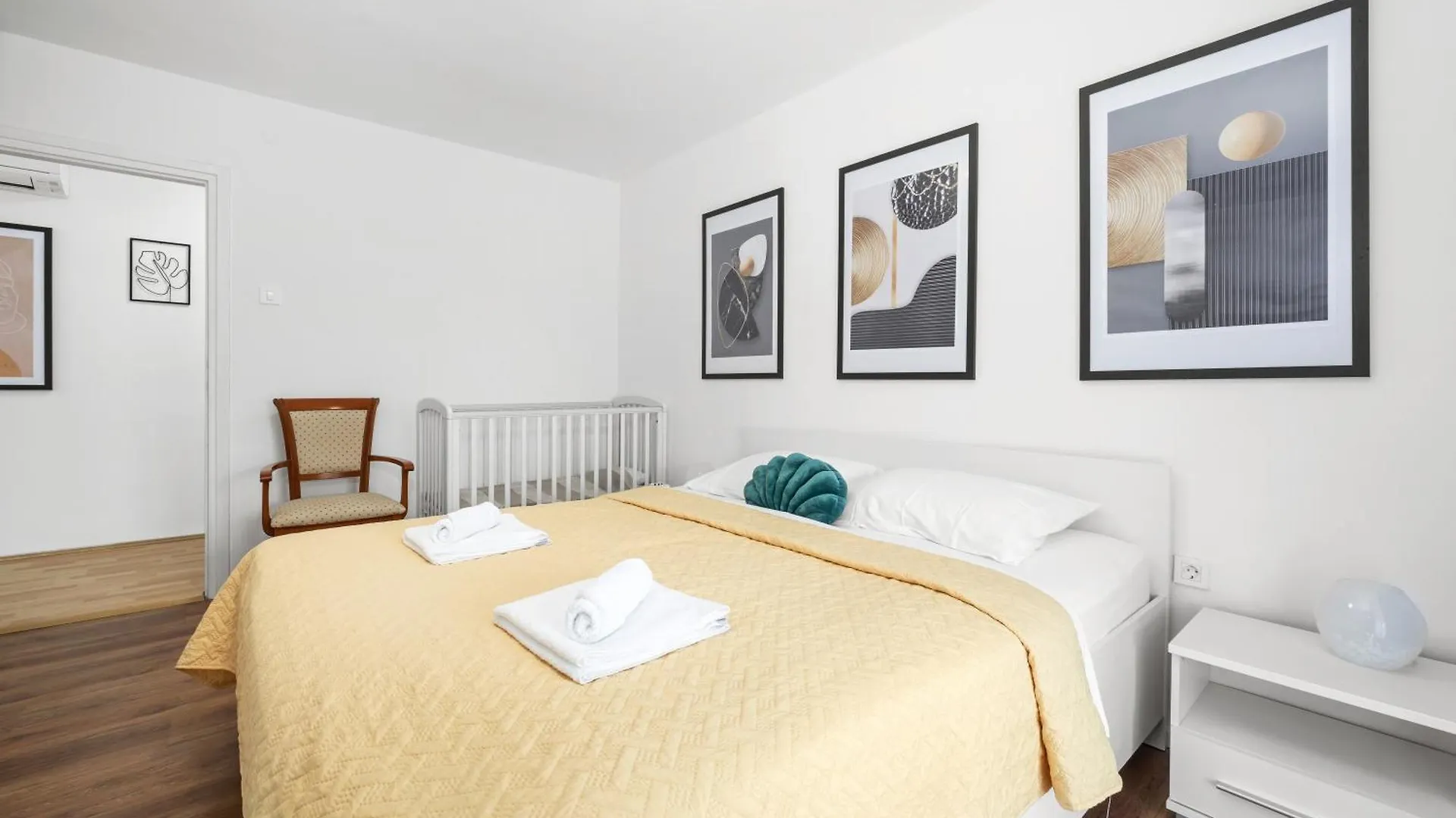 Villa Ancora - Happy Rentals Hreljići アパート